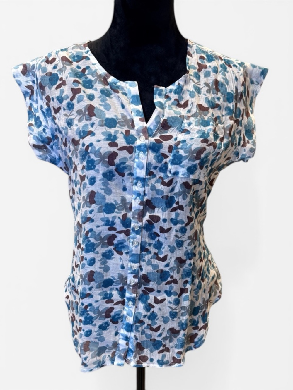 Blue Button Front Top Short Sleeve Abstract Print Blouse Size Medium Love Potion